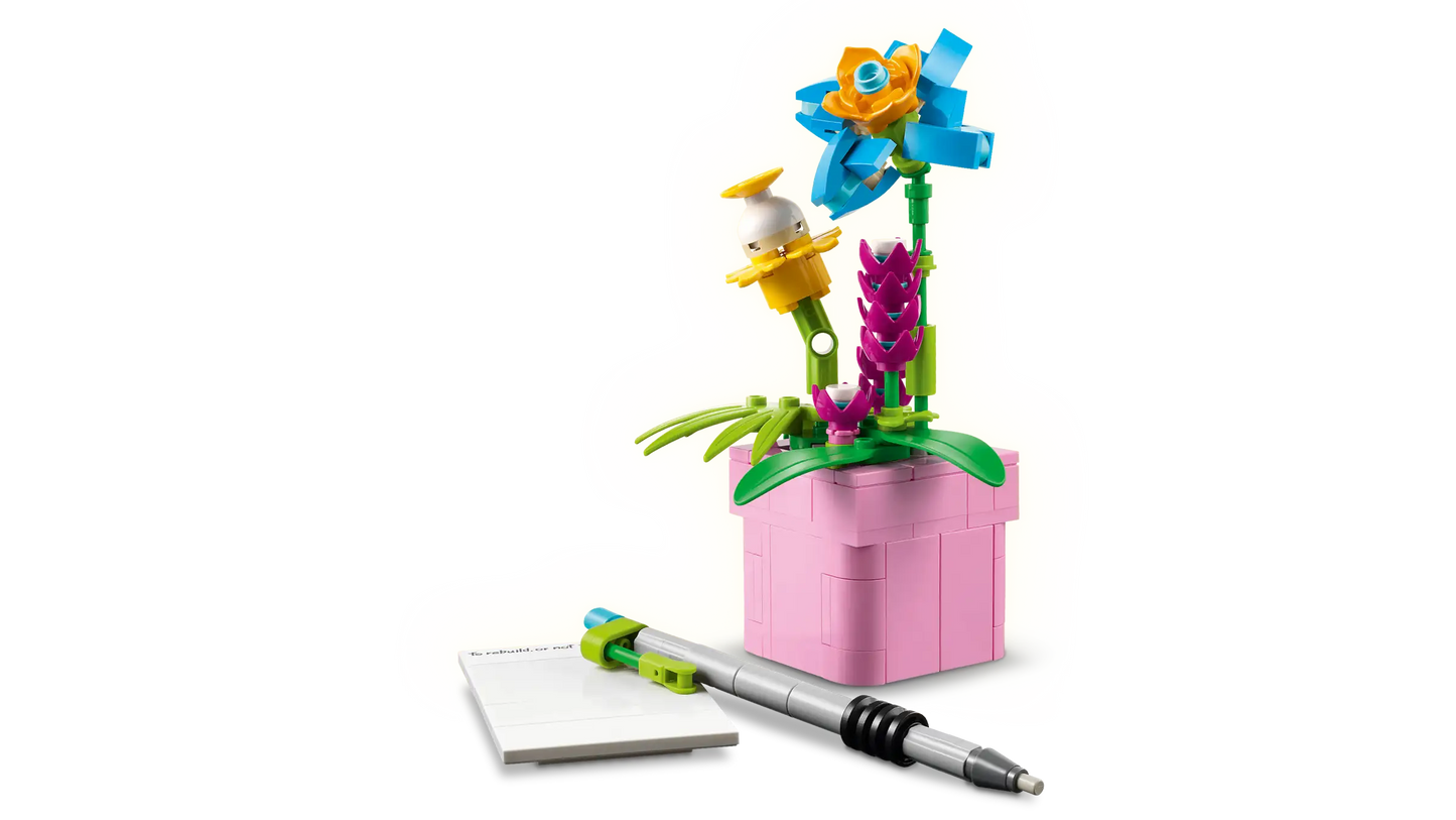 Creator: Typewriter with Flowers Building Set