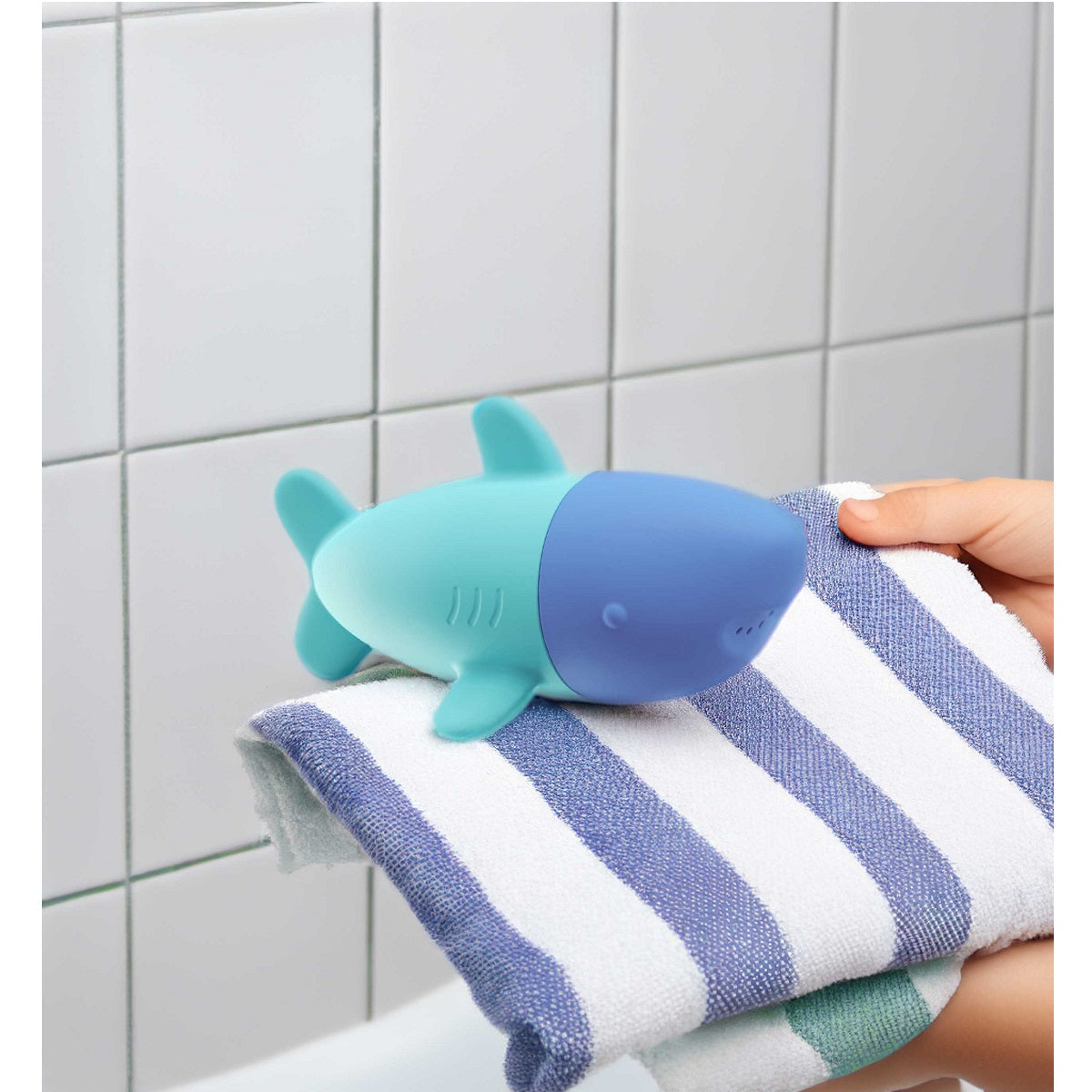 Squeezi Shark